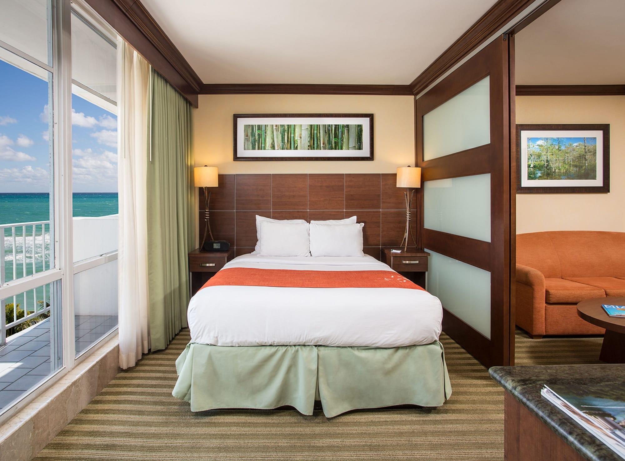 Newport Beachside Hotel & Resort Sunny Isles Beach Exterior photo